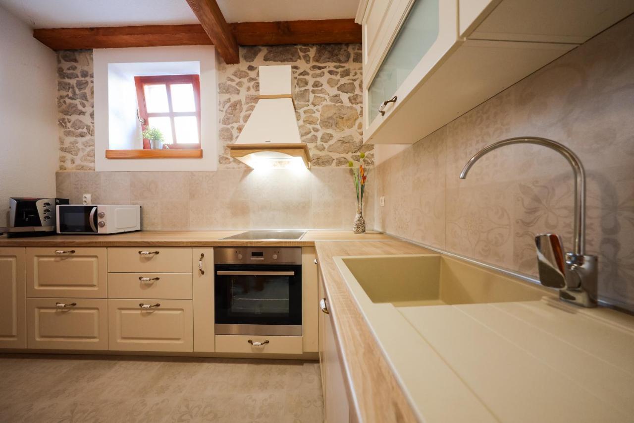 Holiday Home Mare Петрчане Екстер'єр фото