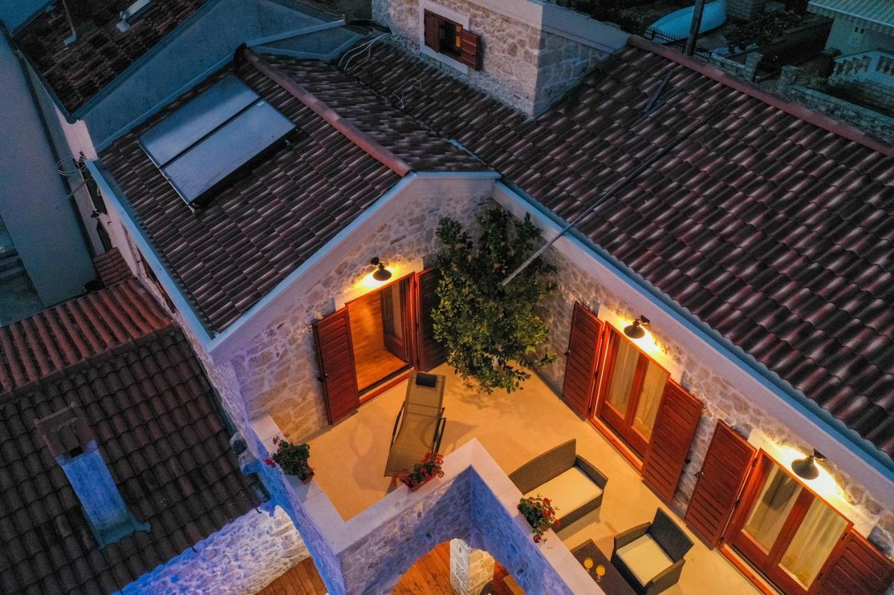 Holiday Home Mare Петрчане Екстер'єр фото