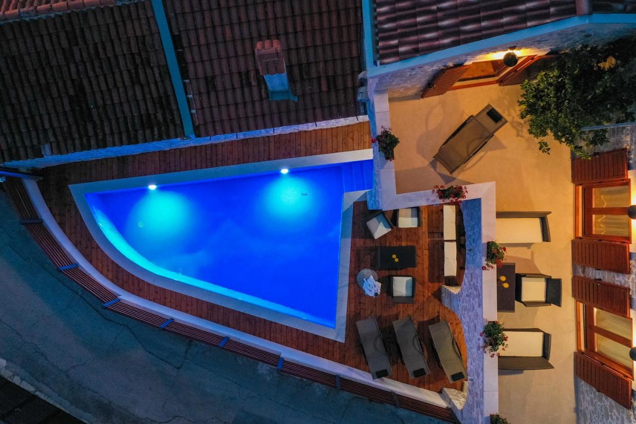 Holiday Home Mare Петрчане Екстер'єр фото