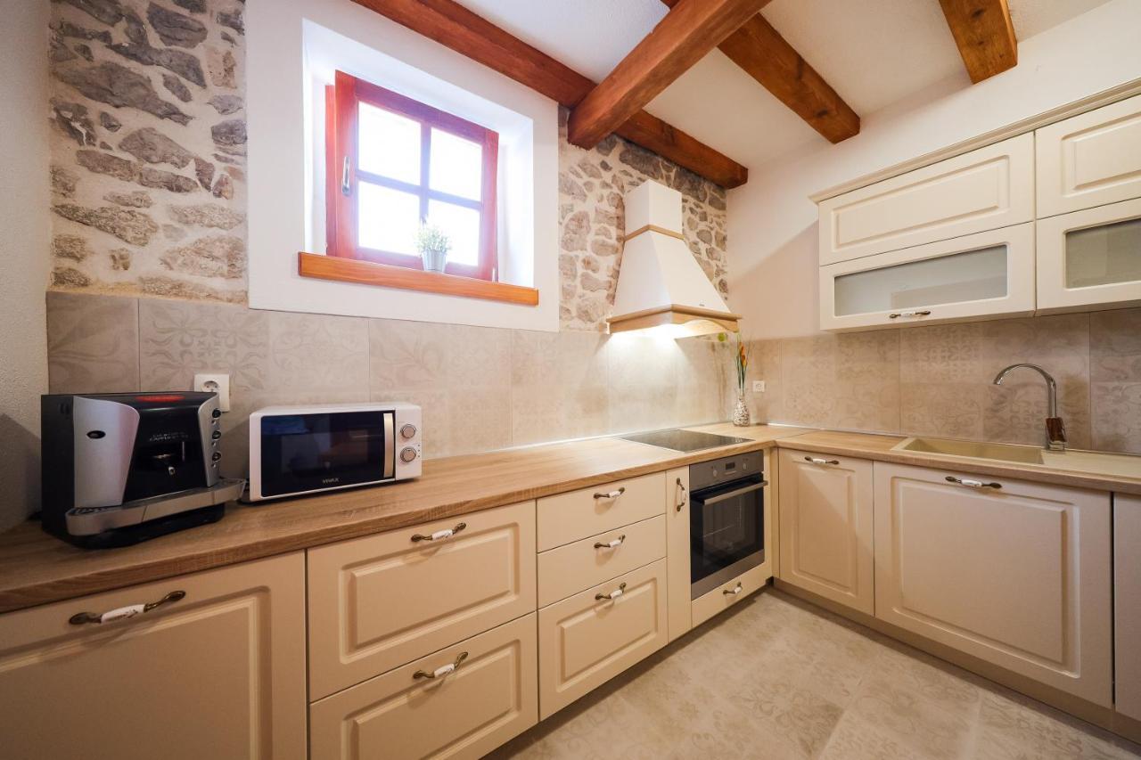 Holiday Home Mare Петрчане Екстер'єр фото