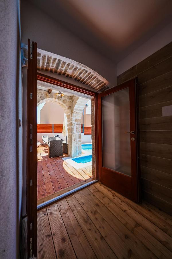 Holiday Home Mare Петрчане Екстер'єр фото