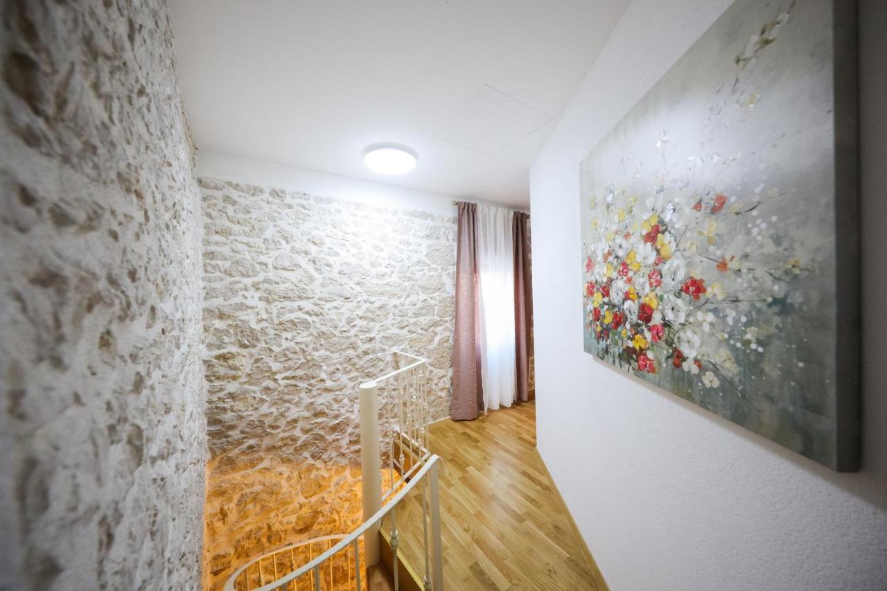 Holiday Home Mare Петрчане Екстер'єр фото