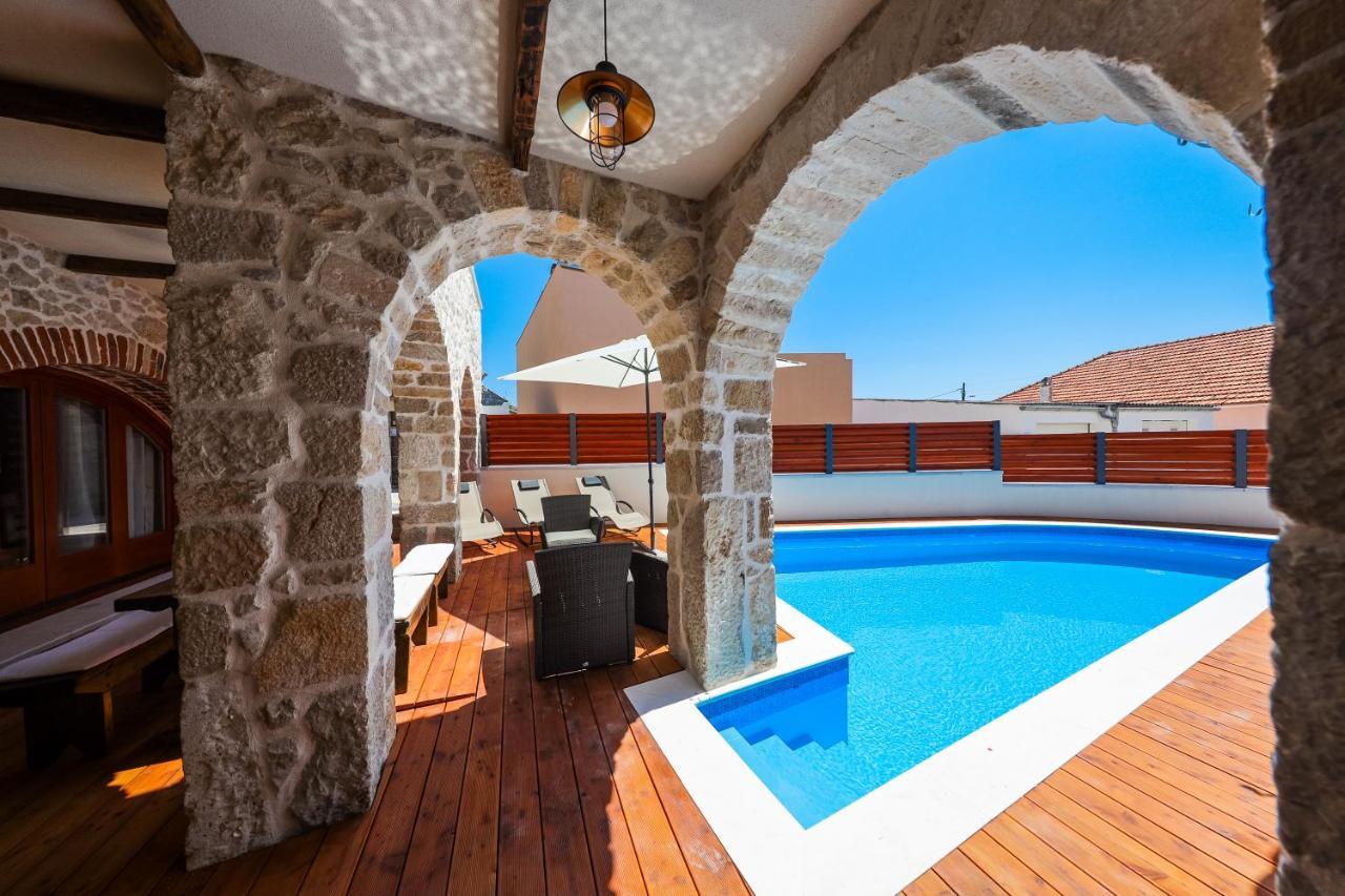 Holiday Home Mare Петрчане Екстер'єр фото